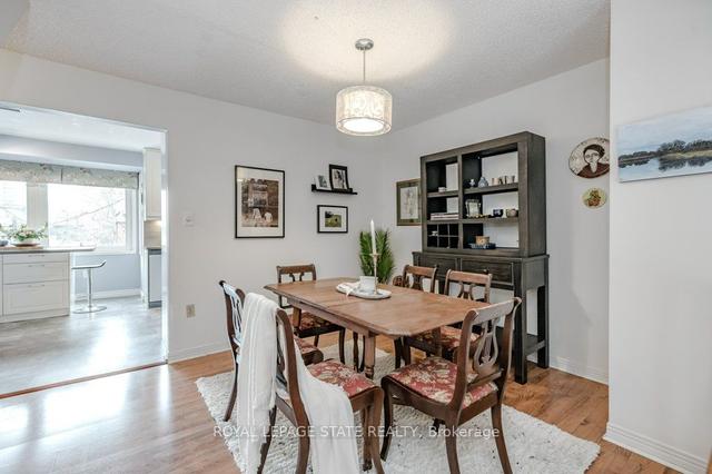 180 Hess St S, Townhouse with 3 bedrooms, 3 bathrooms and 1 parking in Hamilton ON | Image 4