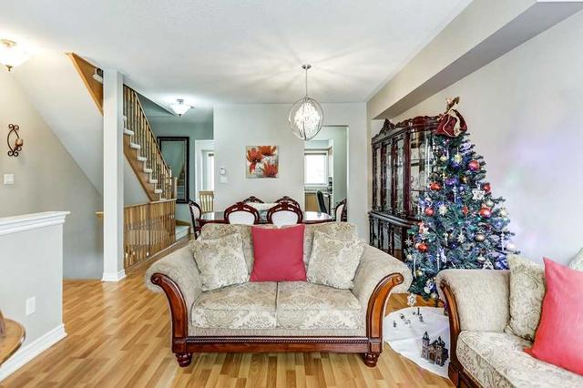 24 Magdalene Cres, House attached with 3 bedrooms, 3 bathrooms and 2 parking in Brampton ON | Image 25