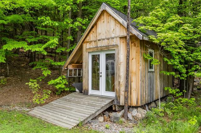 1579 Golden Beach Rd, House detached with 3 bedrooms, 3 bathrooms and 9 parking in Bracebridge ON | Image 24