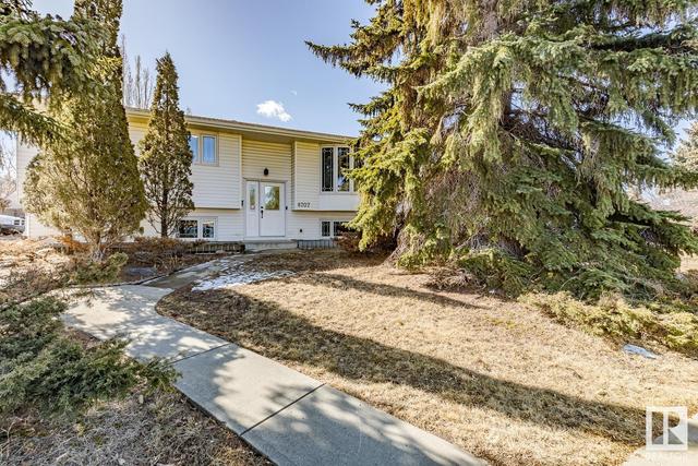 8707 31 Av Nw, House detached with 4 bedrooms, 2 bathrooms and 4 parking in Edmonton AB | Image 49