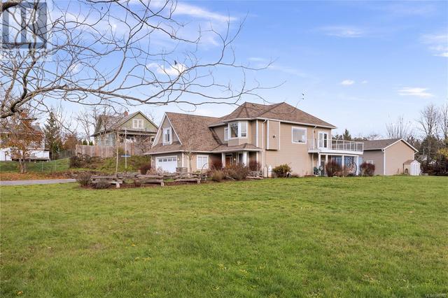 475 8th St, House detached with 6 bedrooms, 4 bathrooms and 8 parking in Nanaimo BC | Image 3