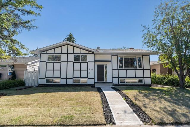 816 Canna Crescent Sw, House detached with 4 bedrooms, 3 bathrooms and 4 parking in Calgary AB | Image 11