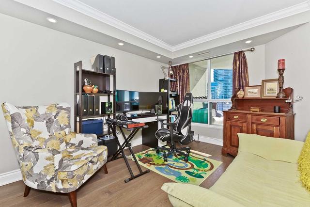1106 - 2111 Lake Shore Blvd W, Condo with 2 bedrooms, 2 bathrooms and 1 parking in Toronto ON | Image 11