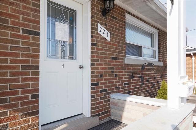 221 Vanier Drive, House detached with 12 bedrooms, 7 bathrooms and 10 parking in Kitchener ON | Image 9