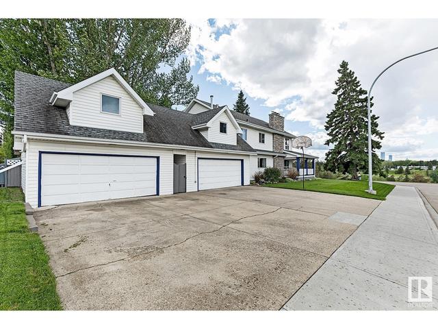 10415 Fulton Dr Nw, House detached with 5 bedrooms, 2 bathrooms and null parking in Edmonton AB | Image 3