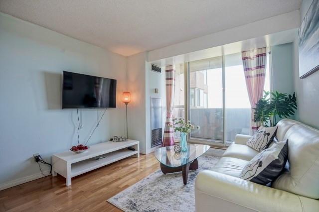 1007 - 30 Thunder Grve, Condo with 2 bedrooms, 2 bathrooms and 1 parking in Toronto ON | Image 5