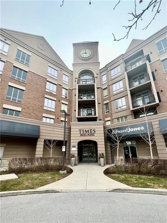 210 - 5327 Upper Middle Road, Condo with 2 bedrooms, 1 bathrooms and null parking in Burlington ON | Image 1