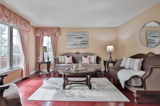101 Tideswell Blvd, House detached with 4 bedrooms, 4 bathrooms and 4 parking in Toronto ON | Image 3