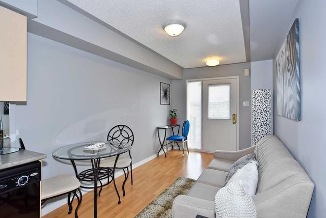 81 - 160 Chancery Rd, Townhouse with 1 bedrooms, 1 bathrooms and 1 parking in Markham ON | Image 3
