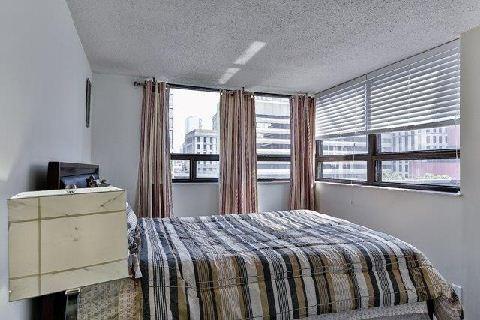 662 - 49 Mccaul St, Condo with 2 bedrooms, 1 bathrooms and null parking in Toronto ON | Image 13