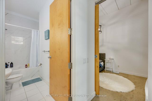 760 - 155 Dalhousie St, Condo with 1 bedrooms, 1 bathrooms and 0 parking in Toronto ON | Image 3