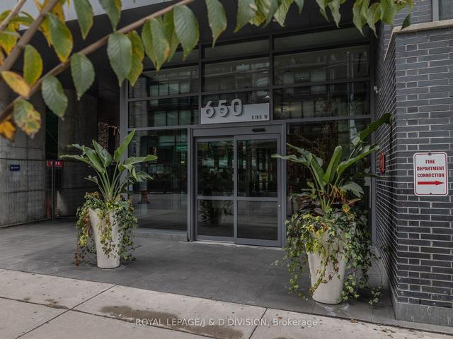 506 - 650 King St W, Condo with 2 bedrooms, 2 bathrooms and 1 parking in Toronto ON | Image 1