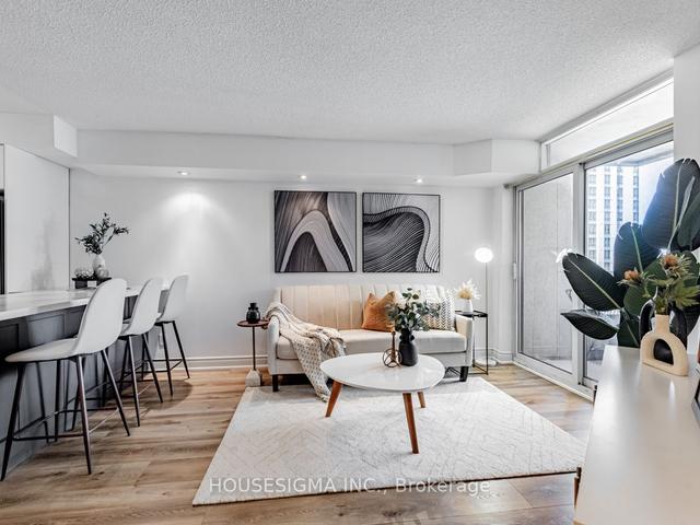 1309 - 5 Northtown Way, Condo with 1 bedrooms, 2 bathrooms and 1 parking in Toronto ON | Image 4