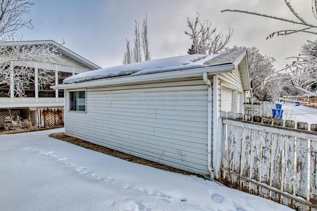 87 Castle Crescent, House detached with 4 bedrooms, 3 bathrooms and 2 parking in Red Deer AB | Image 30
