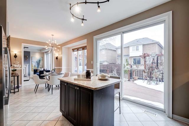675 Sandiford Dr, House detached with 4 bedrooms, 3 bathrooms and 4 parking in Whitchurch Stouffville ON | Image 10