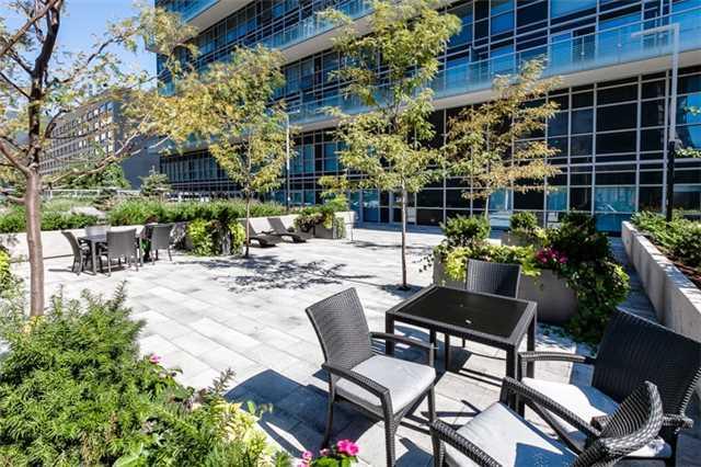 lph7816 - 388 Yonge St, Condo with 3 bedrooms, 3 bathrooms and 2 parking in Toronto ON | Image 19