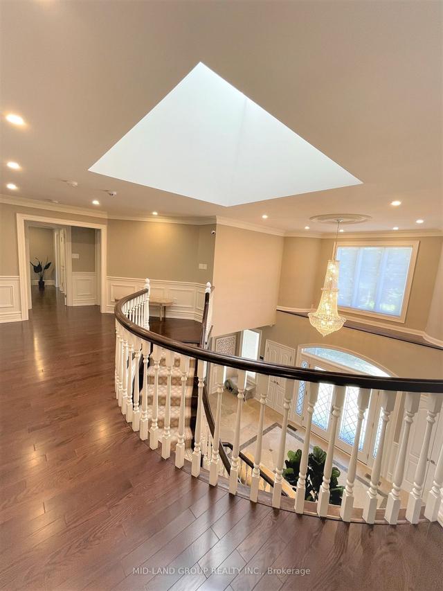 103 Northdale Rd, House detached with 5 bedrooms, 6 bathrooms and 12 parking in Toronto ON | Image 4