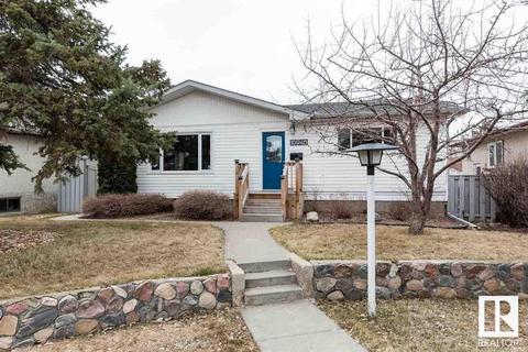 10946 165 St Nw, House detached with 5 bedrooms, 2 bathrooms and null parking in Edmonton AB | Card Image