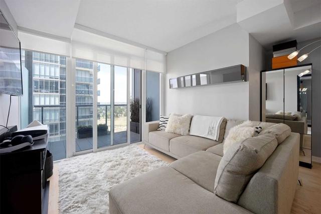 2702 - 90 Park Lawn Rd, Condo with 1 bedrooms, 1 bathrooms and 1 parking in Toronto ON | Image 2
