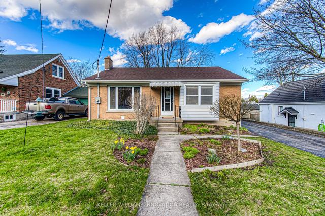 30 Belmont Ave E, House detached with 3 bedrooms, 2 bathrooms and 3 parking in Kitchener ON | Image 12