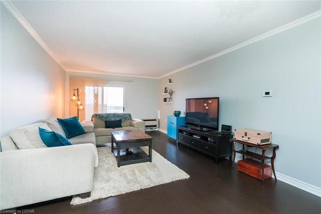 806 - 858 Commissioners Road, House attached with 1 bedrooms, 1 bathrooms and 1 parking in London ON | Image 3