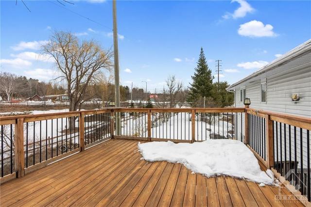 1335 Galetta Side Road, House detached with 4 bedrooms, 2 bathrooms and 8 parking in Ottawa ON | Image 25