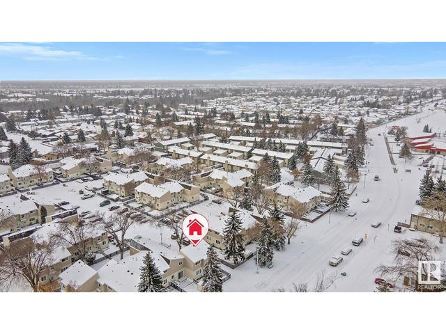 9f Clareview Vg Nw, House attached with 3 bedrooms, 1 bathrooms and 1 parking in Edmonton AB | Image 40