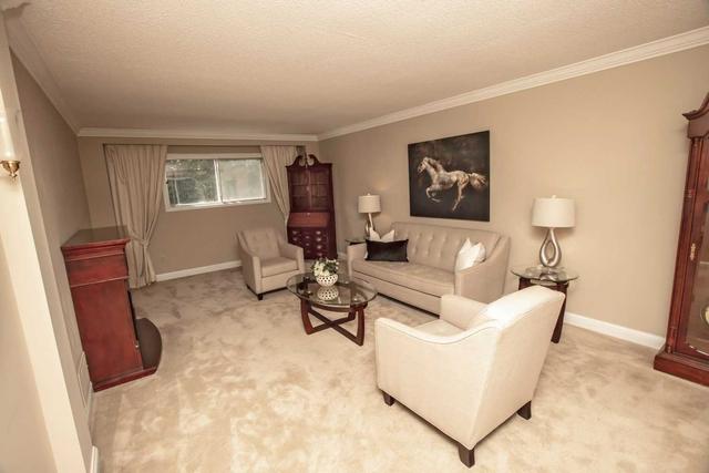 539 Isabella Ave, House detached with 4 bedrooms, 4 bathrooms and 4 parking in Mississauga ON | Image 3