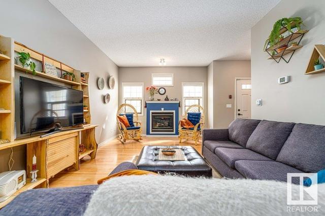 93 - 13825 155 Av Nw, House attached with 2 bedrooms, 1 bathrooms and 2 parking in Edmonton AB | Image 7