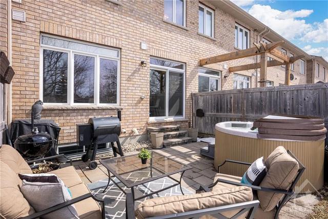 44 Briggs Avenue, Townhouse with 3 bedrooms, 4 bathrooms and 3 parking in Ottawa ON | Image 28