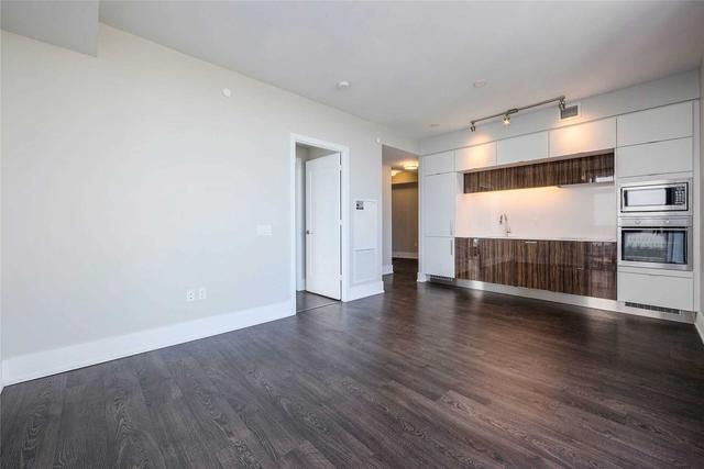 5705 - 10 York St, Condo with 2 bedrooms, 2 bathrooms and 1 parking in Toronto ON | Image 15