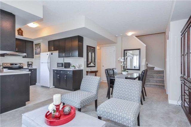 15 - 39 Kay Cres, Townhouse with 4 bedrooms, 2 bathrooms and 1 parking in Guelph ON | Image 3