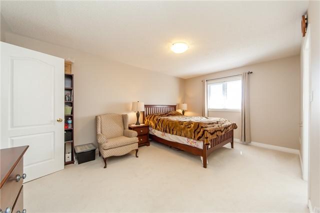 1949 Bur Oak Ave, House semidetached with 3 bedrooms, 3 bathrooms and 2 parking in Markham ON | Image 13