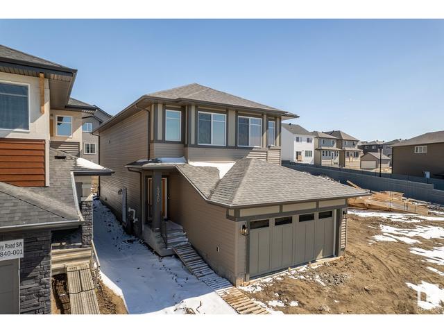 4930 Kinney Rd Sw, House detached with 3 bedrooms, 2 bathrooms and null parking in Edmonton AB | Image 1
