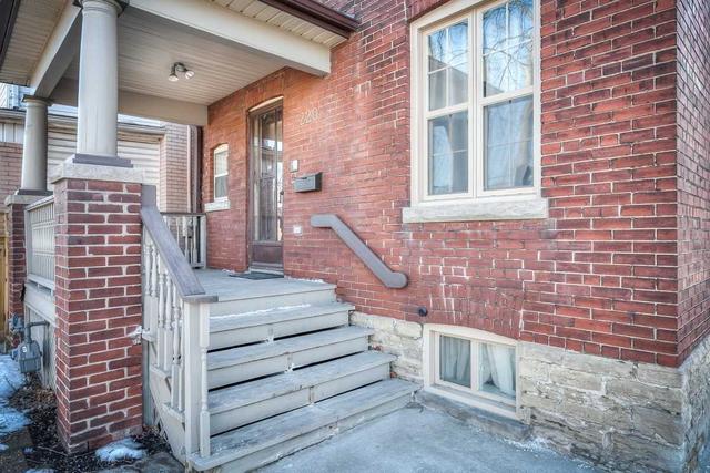 220 Keele St, House detached with 4 bedrooms, 5 bathrooms and 6 parking in Toronto ON | Image 34