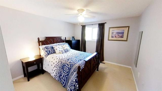 48 Evalene Crt, House detached with 3 bedrooms, 3 bathrooms and 3.5 parking in Brampton ON | Image 21