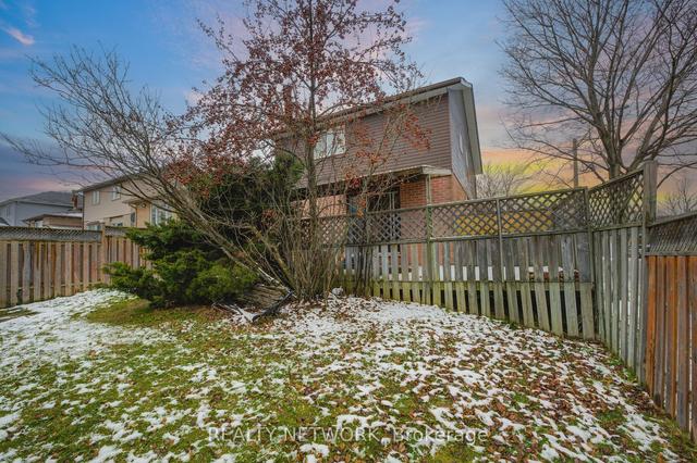 89 Charing Dr, House detached with 3 bedrooms, 3 bathrooms and 5 parking in Hamilton ON | Image 26