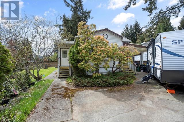2427 Armstrong Cres, House other with 1 bedrooms, 1 bathrooms and 2 parking in Nanaimo E BC | Image 1