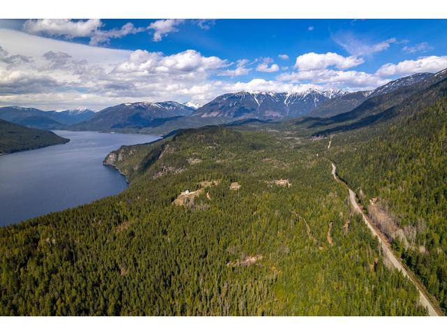 8788 Highway 6, House detached with 2 bedrooms, 2 bathrooms and null parking in Central Kootenay H BC | Image 78