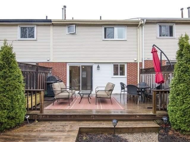 98 Rushmore Cres, House attached with 3 bedrooms, 2 bathrooms and 3 parking in Brampton ON | Image 18