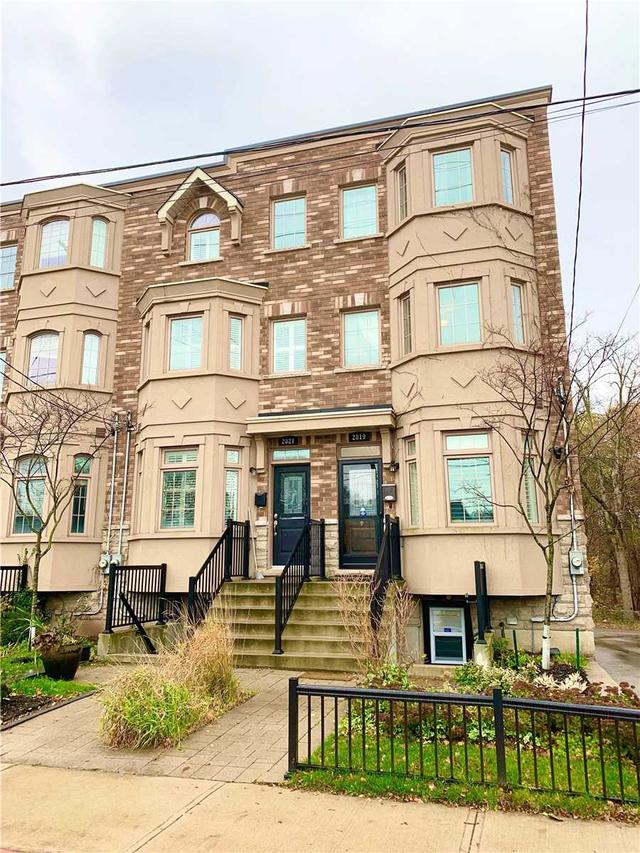 lower - 2819 St Clair E Ave, House attached with 1 bedrooms, 1 bathrooms and 0 parking in Toronto ON | Image 1