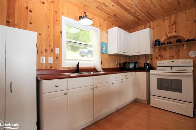 677 Limberlost Point Road, House detached with 3 bedrooms, 1 bathrooms and null parking in Parry Sound, Unorganized, Centre Part ON | Image 24