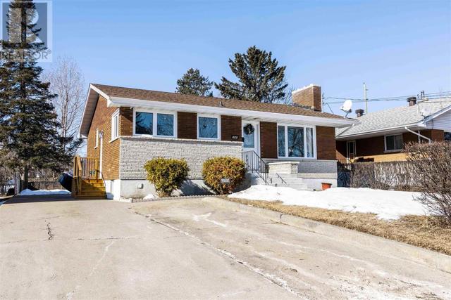394 Royal St, House detached with 4 bedrooms, 1 bathrooms and null parking in Thunder Bay ON | Image 27