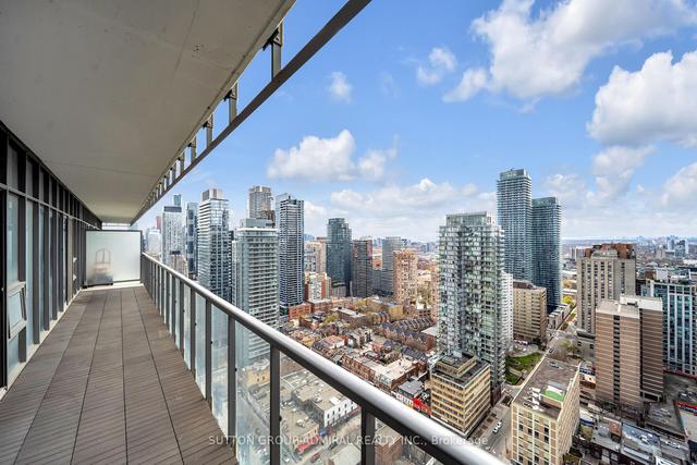 3306 - 33 Charles St E, Condo with 2 bedrooms, 2 bathrooms and 1 parking in Toronto ON | Image 16