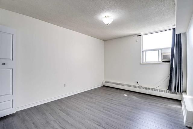 2116 - 370 Dixon Rd, Condo with 2 bedrooms, 1 bathrooms and 1 parking in Toronto ON | Image 18