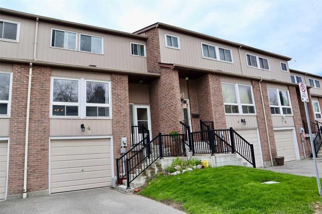4 Macey Crt, Townhouse with 3 bedrooms, 2 bathrooms and 1 parking in Ajax ON | Image 3