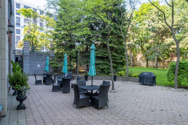 819 - 1091 Kingston Rd, Condo with 2 bedrooms, 2 bathrooms and 1 parking in Toronto ON | Image 14