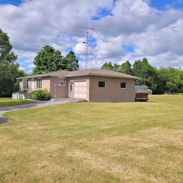 263 Flindall Rd, House detached with 2 bedrooms, 1 bathrooms and 5 parking in Quinte West ON | Image 13