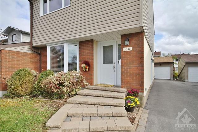 1041 Barwell Avenue, Home with 3 bedrooms, 3 bathrooms and 6 parking in Ottawa ON | Image 2