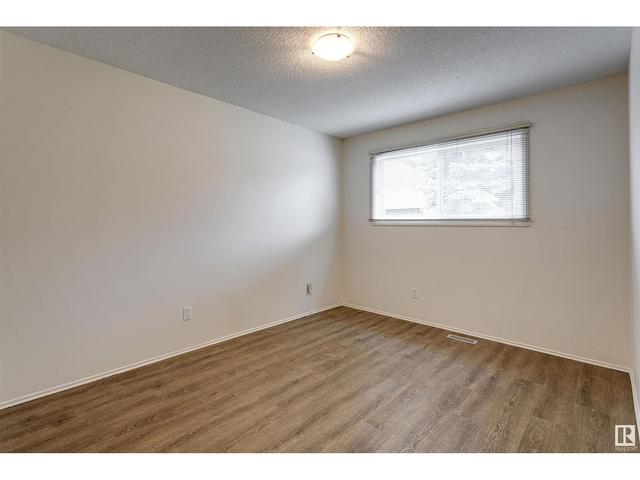8560 88 St Nw, House semidetached with 3 bedrooms, 1 bathrooms and null parking in Edmonton AB | Image 9
